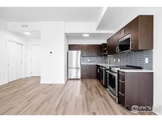 Photo #1: 1039827 Listing
