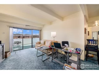 Photo #2: 1039846 Listing