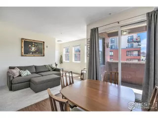 Photo #2: 1039894 Listing