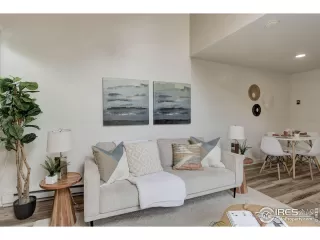 Photo #5: 1039938 Listing 