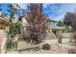 Photo #2: 1039965 Listing