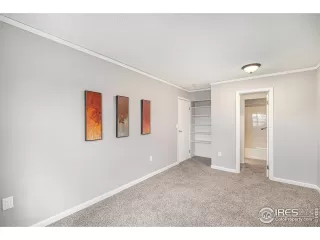 Photo #5: 1039996 Listing
