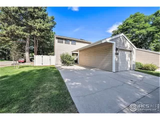 Photo #1: 1040003 Listing