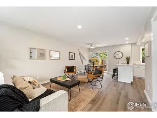 Photo #3: 1040088 Listing