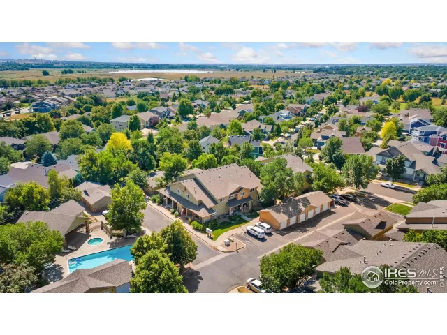 MLS: 1040091 Condo For Sale