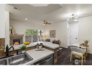 Photo #6: 1040106 Listing