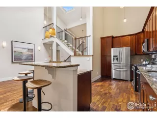 Photo #5: 1040109 Listing