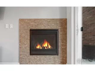 Photo #5: 1040151 Listing