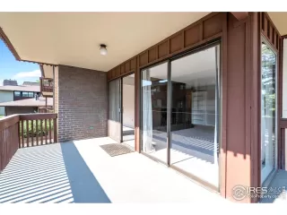 Photo #5: 1040178 Listing