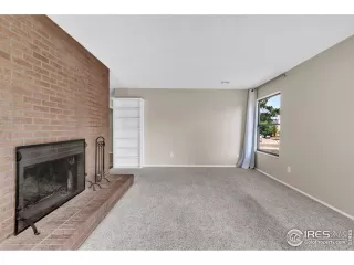 Photo #6: 1040178 Listing