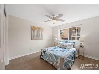 Photo #6: 1040221 Listing