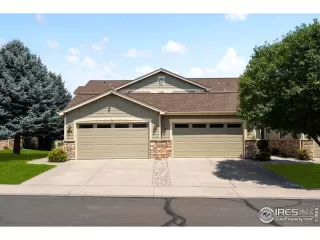 Photo #2: 1040237 Listing