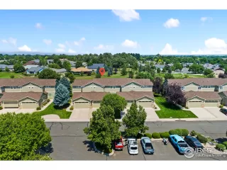 Photo #6: 1040237 Listing