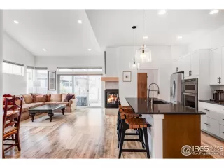 Photo #3: 1040242 Listing 