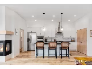 Photo #5: 1040242 Listing 