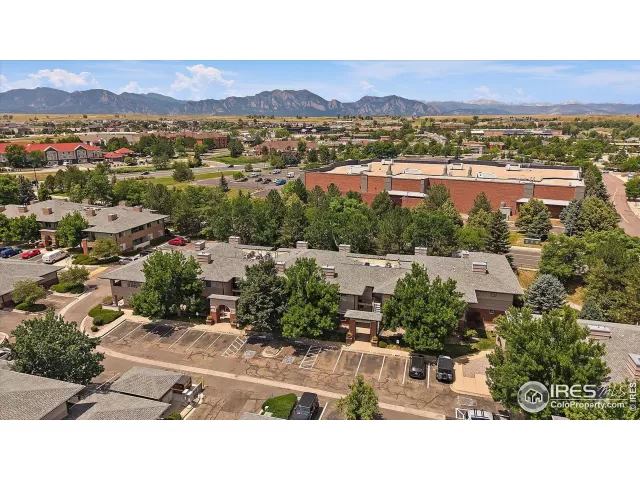 MLS: 1040243 Condo For Sale