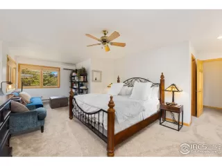 Photo #4: 1040297 Listing