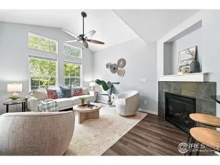 Photo #6: 1040340 Listing