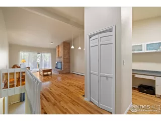 Photo #5: 1040344 Listing