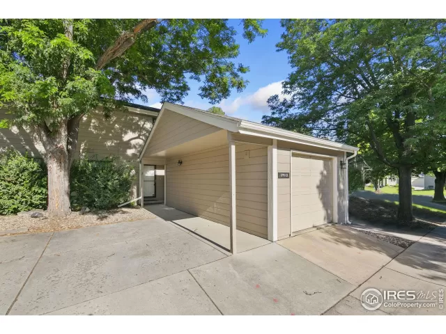 MLS: 1040491 Condo For Sale