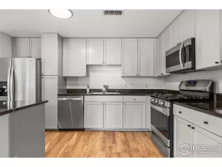 Photo #6: 1040560 Listing 