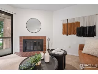 Photo #5: 1040652 Listing 