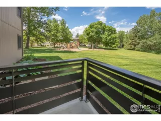 Photo #4: 1040674 Listing