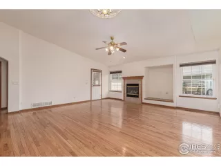 Photo #3: 1040707 Listing