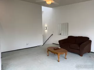 Photo #2: 1040711 Listing