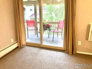 Photo #5: 1040882 Listing