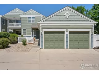 Photo #3: 1040893 Listing