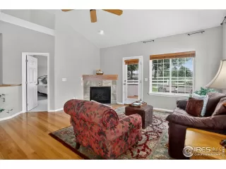 Photo #6: 1040904 Listing