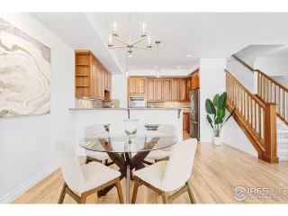 Photo #3: 1041011 Listing