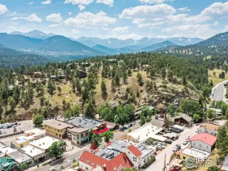 Photo #5: 1041018 Listing