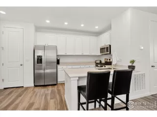 Photo #6: 1041021 Listing 