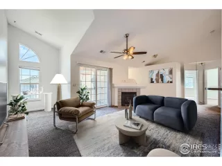 Photo #1: 1041022 Listing