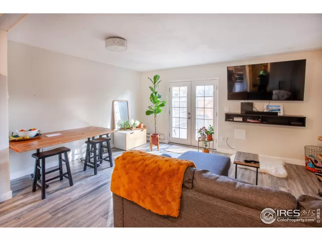 MLS: 1041154 Condo For Sale