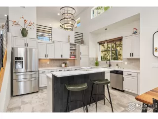 Photo #1: 1041186 Listing 