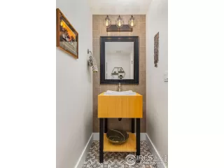 Photo #5: 1041186 Listing 