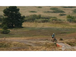 Photo #3: 1041263 Listing