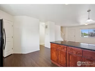 Photo #6: 1041266 Listing 