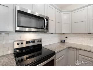 Photo #2: 1041291 Listing 