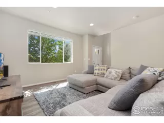 Photo #6: 1041291 Listing 