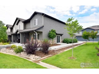 Photo #2: 1041305 Listing