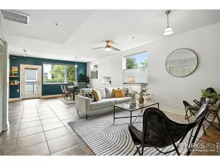 Photo #1: 1041339 Listing