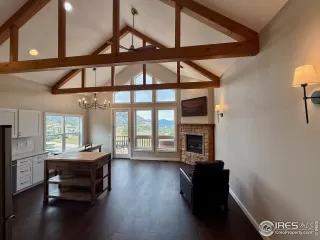 Photo #1: 1041367 Listing 