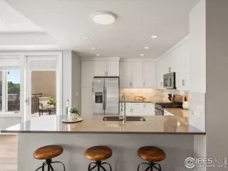 Photo #2: 1041384 Listing 