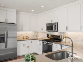 Photo #4: 1041384 Listing 