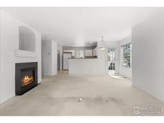 Photo #4: 1041396 Listing