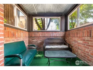 Photo #6: 1041412 Listing